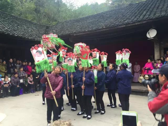 记录｜2016第三届中国（张家界）国际油画创作营