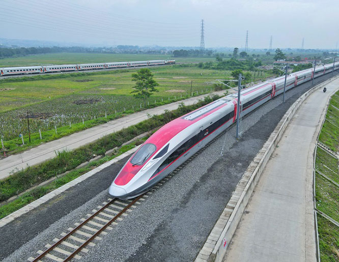 元首外交｜中印尼命运共同体乘上“高速列车”  一带一路  雅万高铁