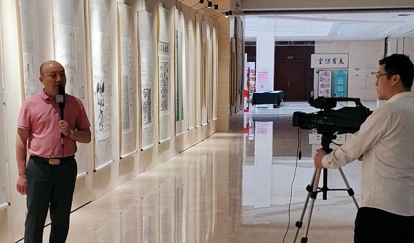 “丝路丹青 北疆溢彩——李政恩艺术作品展”在乌海市展览圆满成功  丝路文化 一带一路 