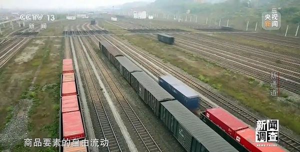 新闻调查丨从新通道看成渝地区建设之路  新通道 中欧班列 一带一路