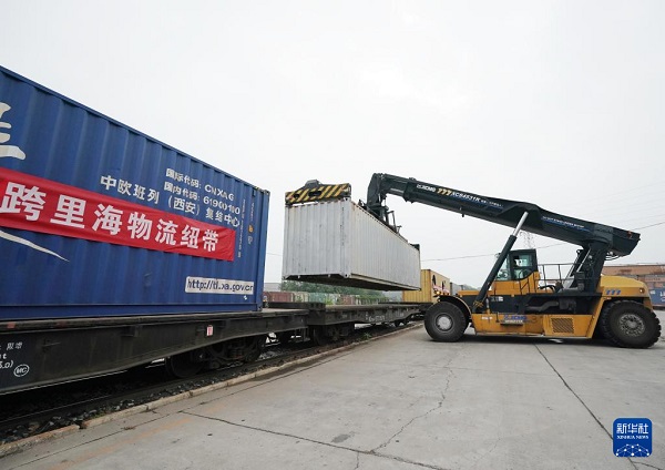 北京开行首趟跨里海中欧班列 中欧班列 一带一路 中间通道 北京开行首趟跨里海中欧班列 中欧班列 一带一路 中间通道