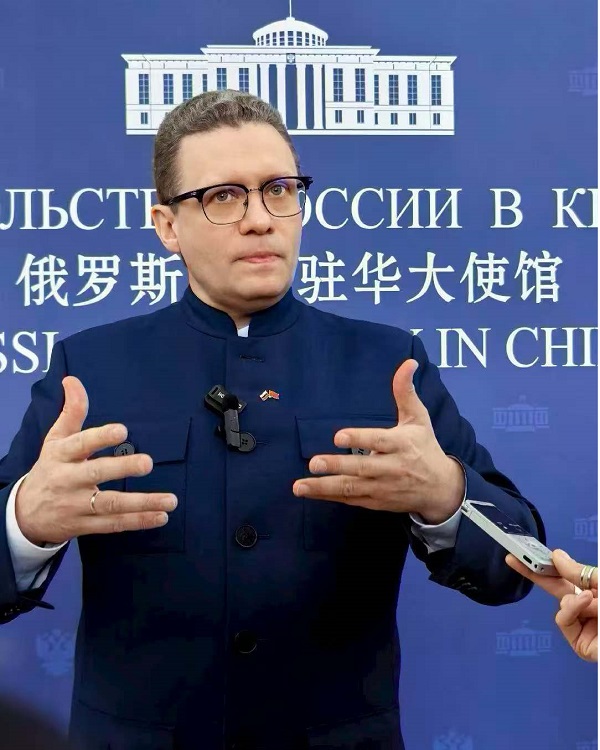 吴彬授予“友谊勋章”仪式在俄罗斯联邦驻华大使馆举办 一带一路 丝路文化 吴彬 中国武术 友谊勋章 吴彬授予“友谊勋章”仪式在俄罗斯联邦驻华大使馆举办 一带一路 丝路文化 吴彬 中国武术 友谊勋章