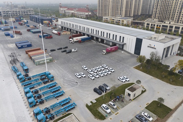 货通世界联山海 万里奔驰续华章——中欧班列为世界经济发展注入新活力观察 一带一路 中欧班列 贸易畅通 货通世界联山海 万里奔驰续华章——中欧班列为世界经济发展注入新活力观察 一带一路 中欧班列 贸易畅通